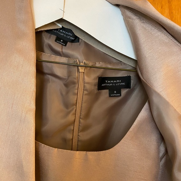 Mother of the Bride Tahari Women's Gold Sheath Dress & Jacket Set - Picture 3 of 3